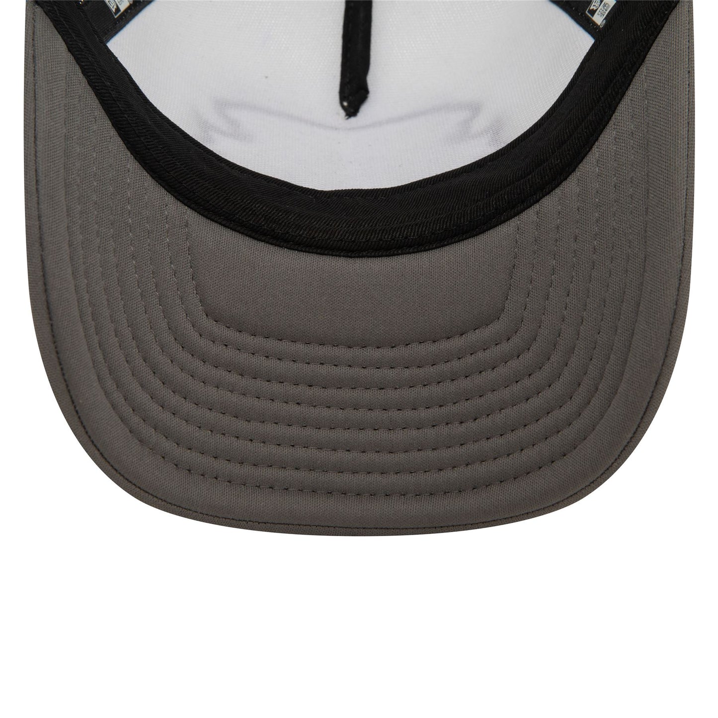 New Era Mens NFL Las Vegas Raiders Trucker Cap