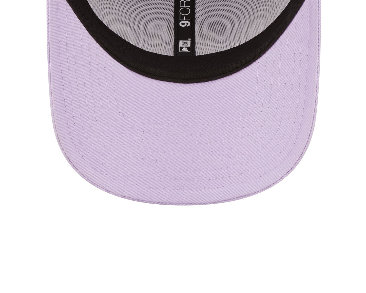 New Era Mens League Essential 9Forty Adjustable Cap ~ New York Yankees purple