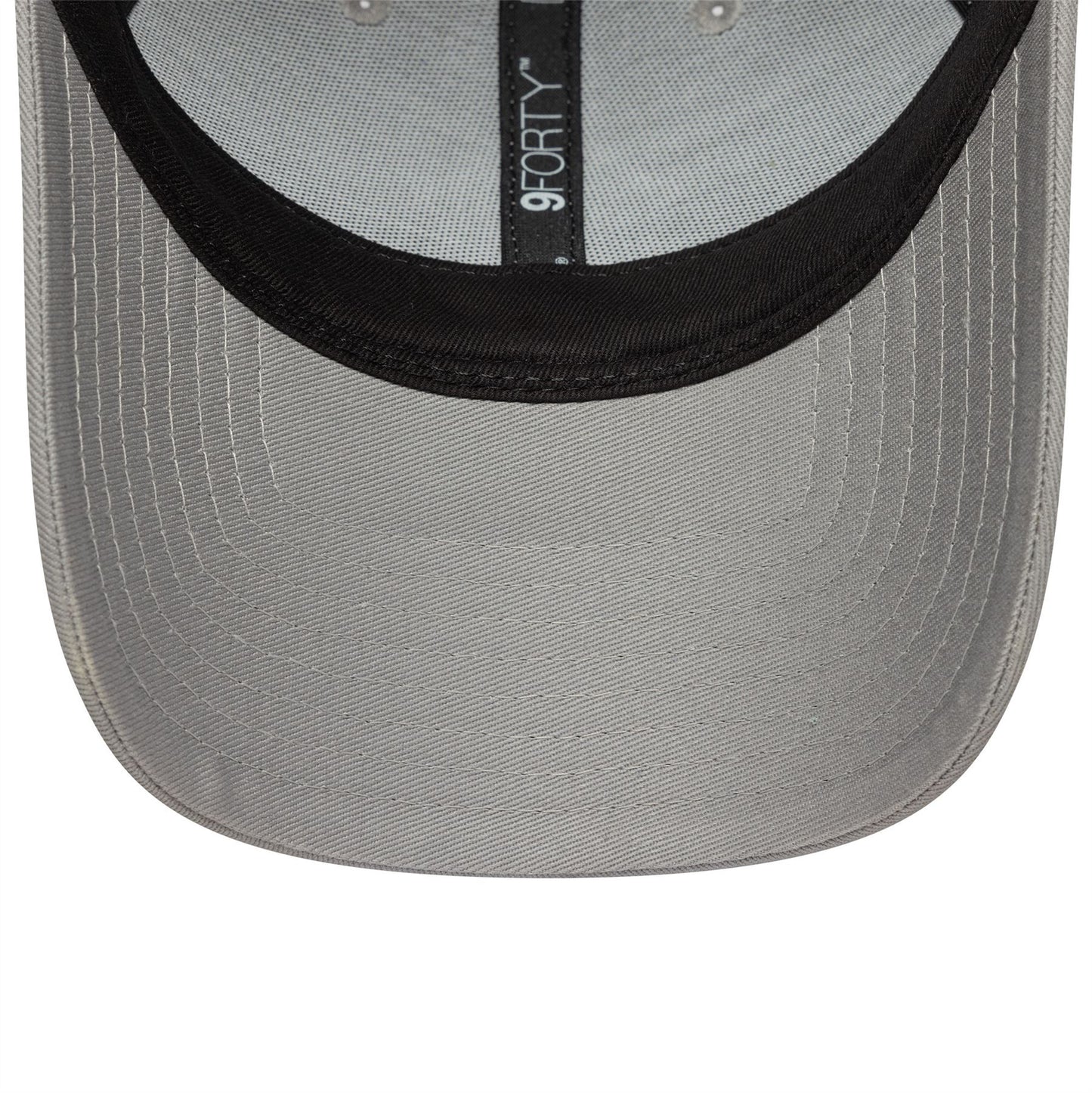 New York Yankees Outline 9Forty Adjustable Grey Cap
