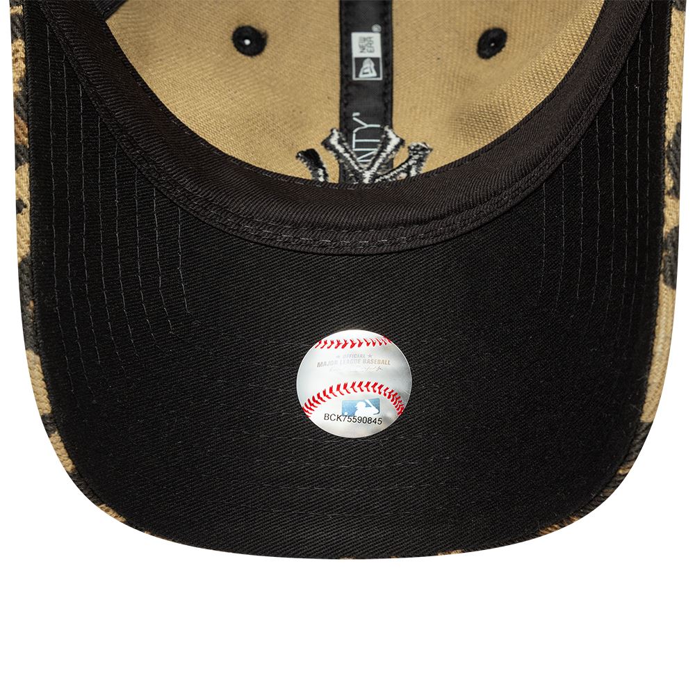 New York Yankees Womens Leopard Dark Brown 9TWENTY Adjustable Cap