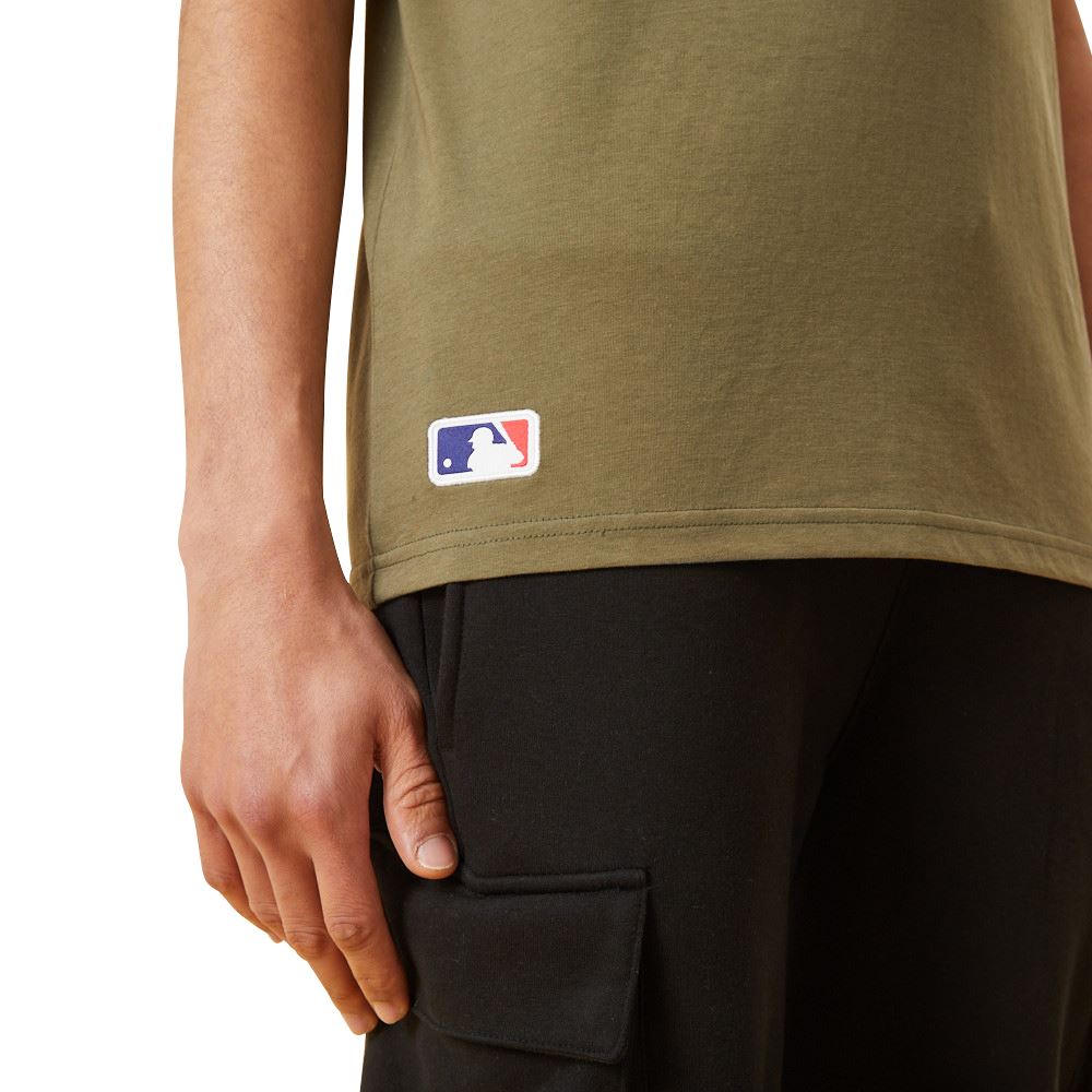 New Era Men's  MLB Left Chest Infill T-Shirt ~ "New York Yankees" olive
