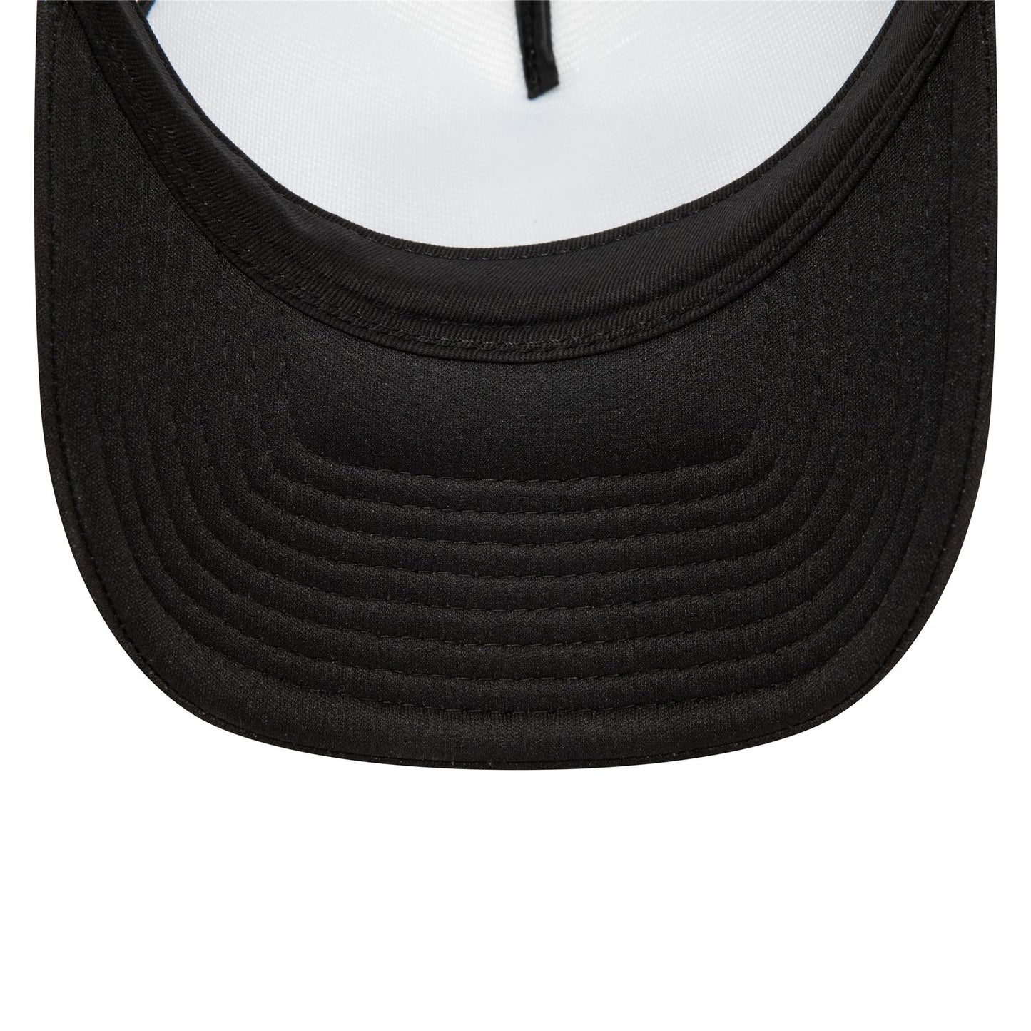 New Era Mens MLB Logo Trucker Cap ~ Chicago White Sox black