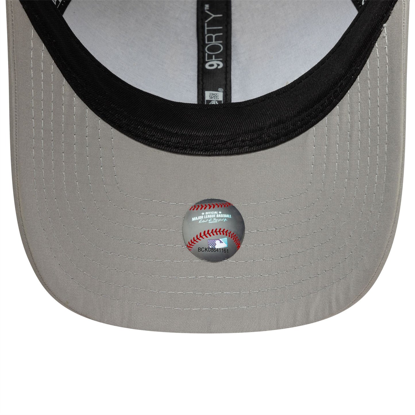 New York Yankees Flawless 9Forty Grey Mens Trucker New Era Cap.