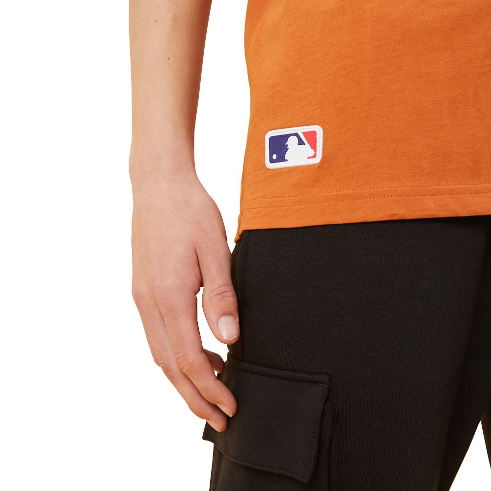 New Era Men's  MLB Left Chest Team Logo T-Shirt ~ "New York Yankees" brown