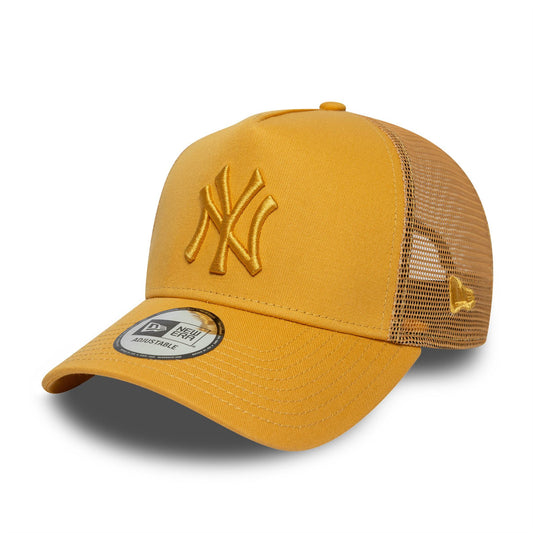 New York Yankees MLB League Essential Beige 9FORTY A-Frame Trucker Snapback Cap
