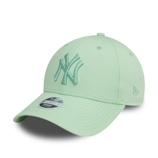 New York Yankees Womens League Essential Pastel Light green 9FORTY Adjustable Cap