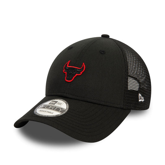 New Era Mens 9Forty Trucker Cap ~ Chicago Bulls black