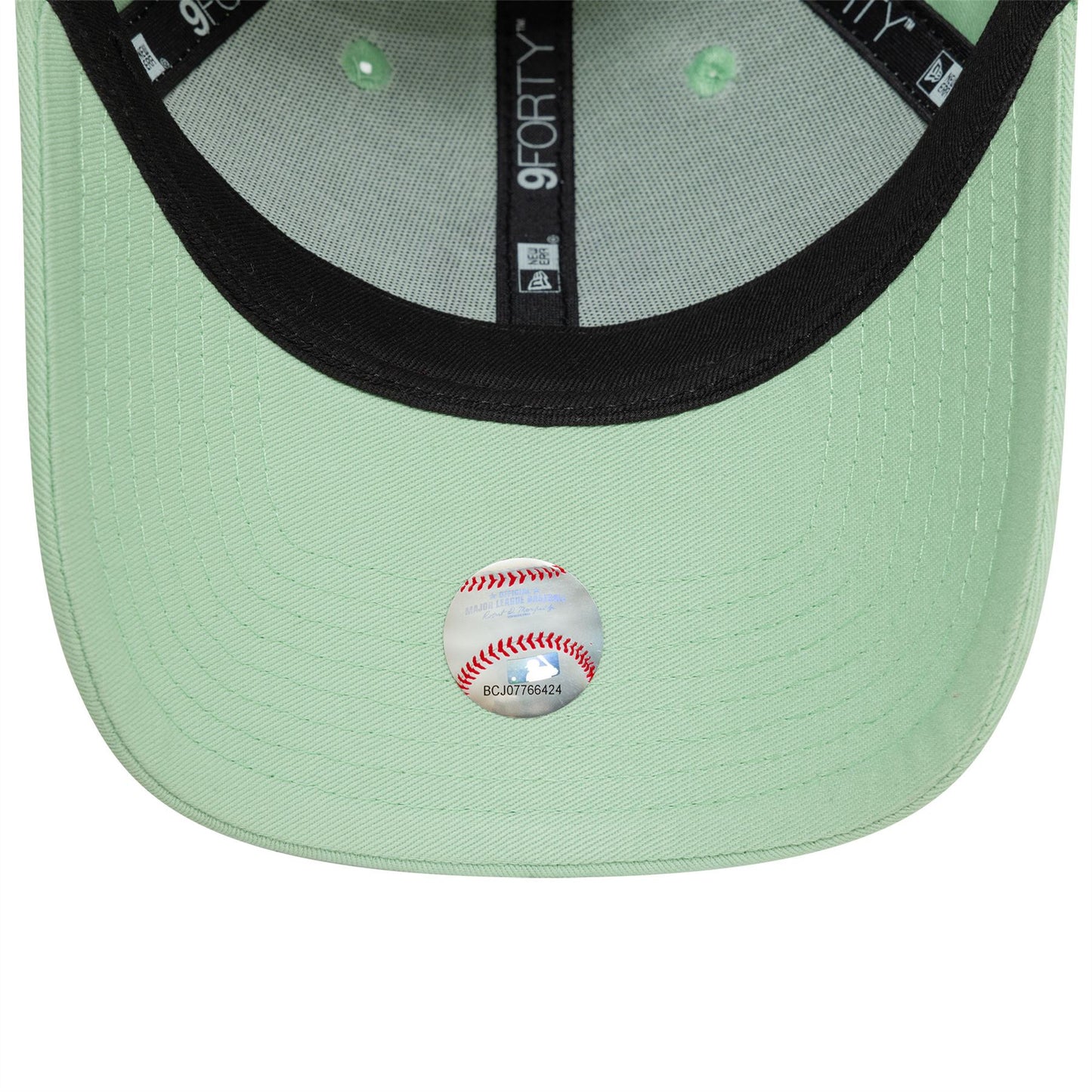 New York Yankees Womens League Essential Pastel Light green 9FORTY Adjustable Cap