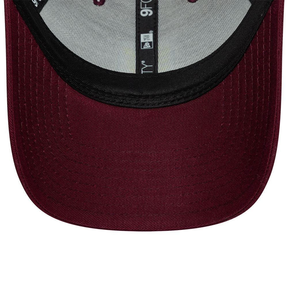 Aston Villa league 9Forty Adjustable Trucker Cap
