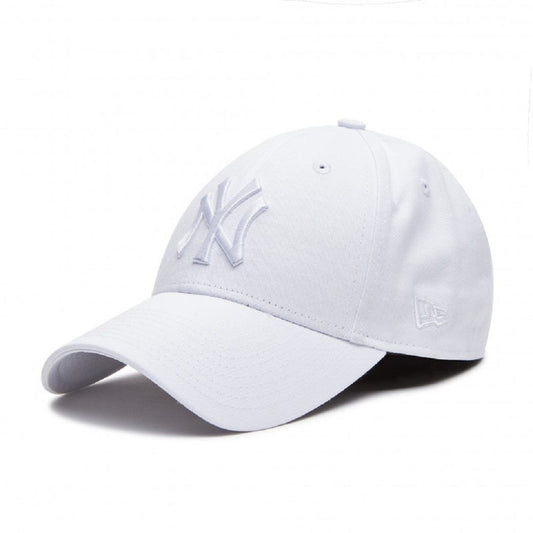 New Era Womens 9Forty Adjustable Curve Brim OSFA Cap ~ New York Yankees White