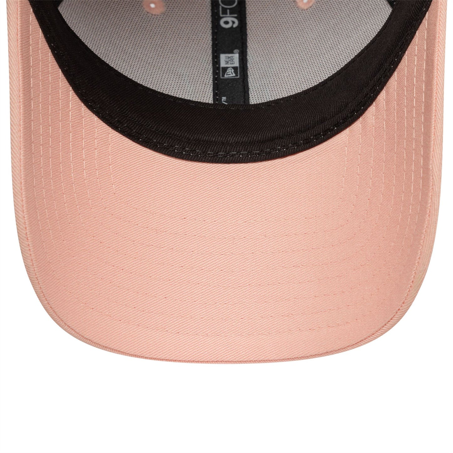 Womans New York Yankees Essential 9Forty Adjustable Pink Cap