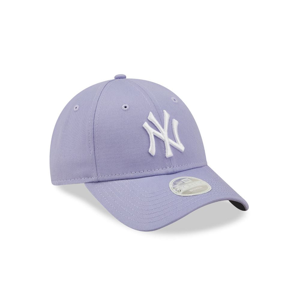 New Era Women's Adjustable League Ess 9Forty Cap ~ New York Yankees blue