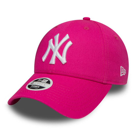 New Era Womens 9Forty Adjustable Curve Brim OSFA Cap ~ New York Yankees Fuchsia