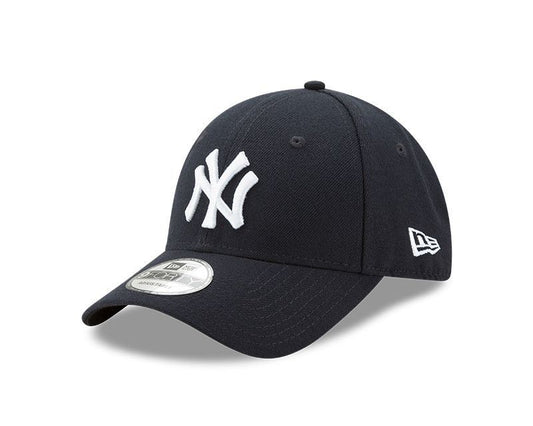 New Era 940 Adjustable League Cap ~ New York Yankees navy white