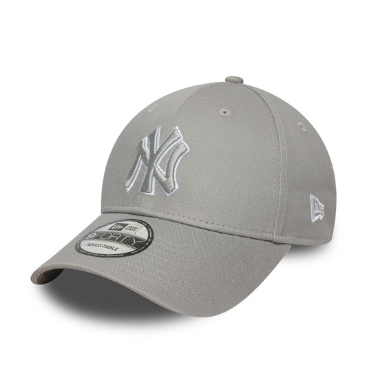 New York Yankees Outline 9Forty Adjustable Grey Cap