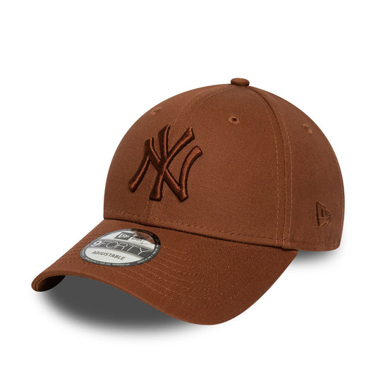 New York Yankees League Essential Brown 9FORTY Adjustable Cap