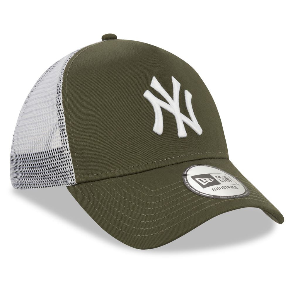 New Era Men's Essential AF Trucker Cap ~ New York Yankees olive