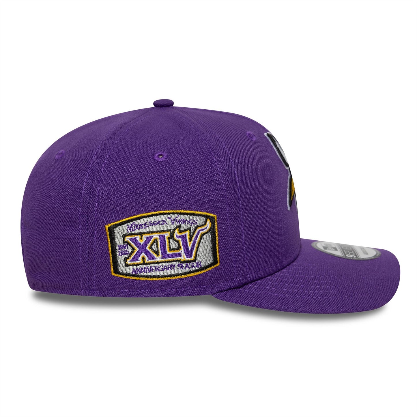 Minnesota Vikings Patch Purple 9SEVENTY Stretch-Snap Adjustable Cap