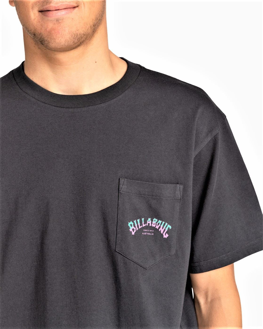 Billabong Mens SS Cotton T-Shirt ~ Stacked Pocket black