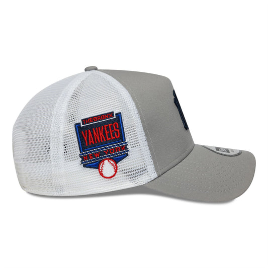 New York Yankees MLB Side Patch Grey 9FORTY A-Frame Trucker Snapback Cap