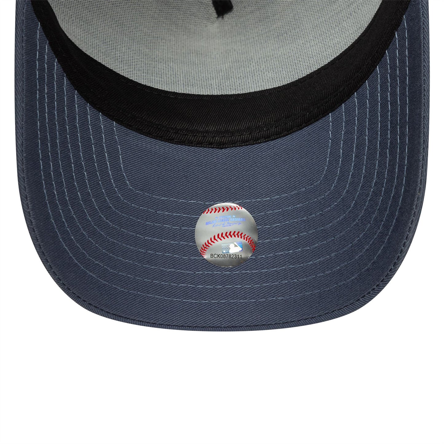 New York Yankees League Essential Dark Blue 9FORTY A-Frame Trucker Adjustable Cap